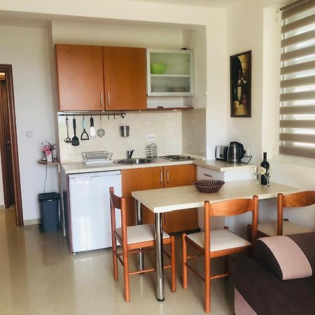 Bay View Apartments Petrovac Kültér fotó