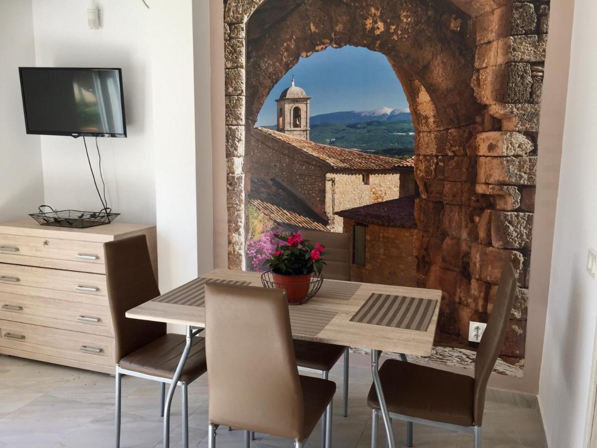 Bay View Apartments Petrovac Kültér fotó