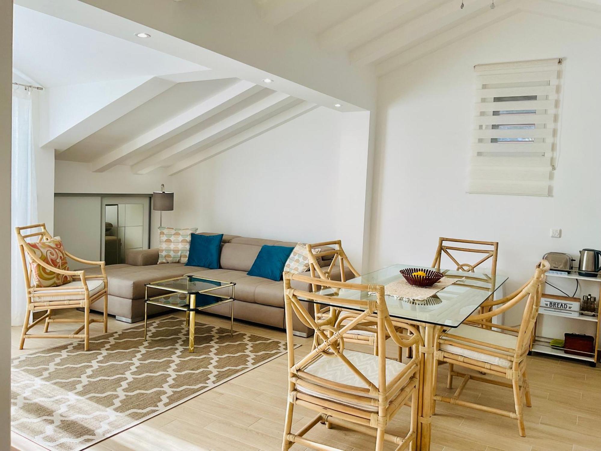 Bay View Apartments Petrovac Kültér fotó