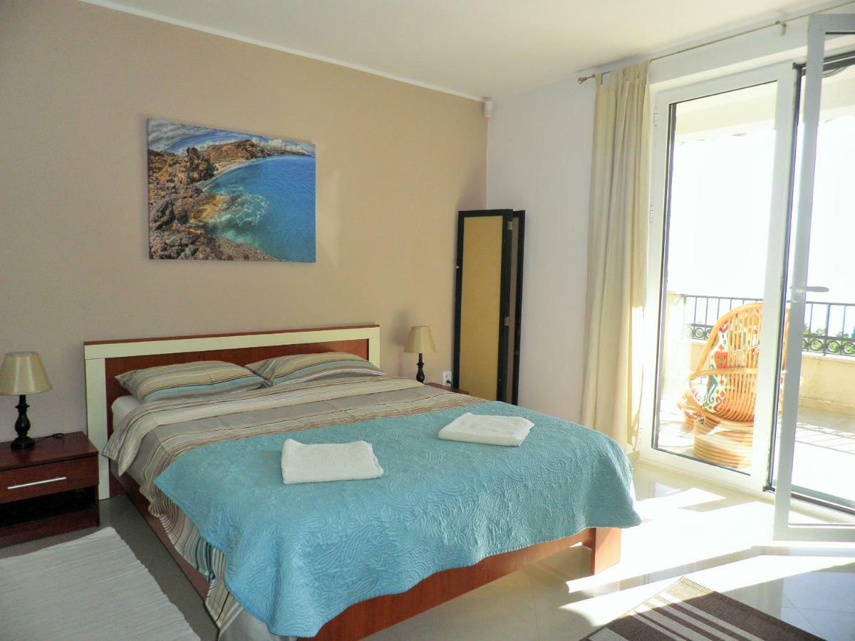 Bay View Apartments Petrovac Kültér fotó
